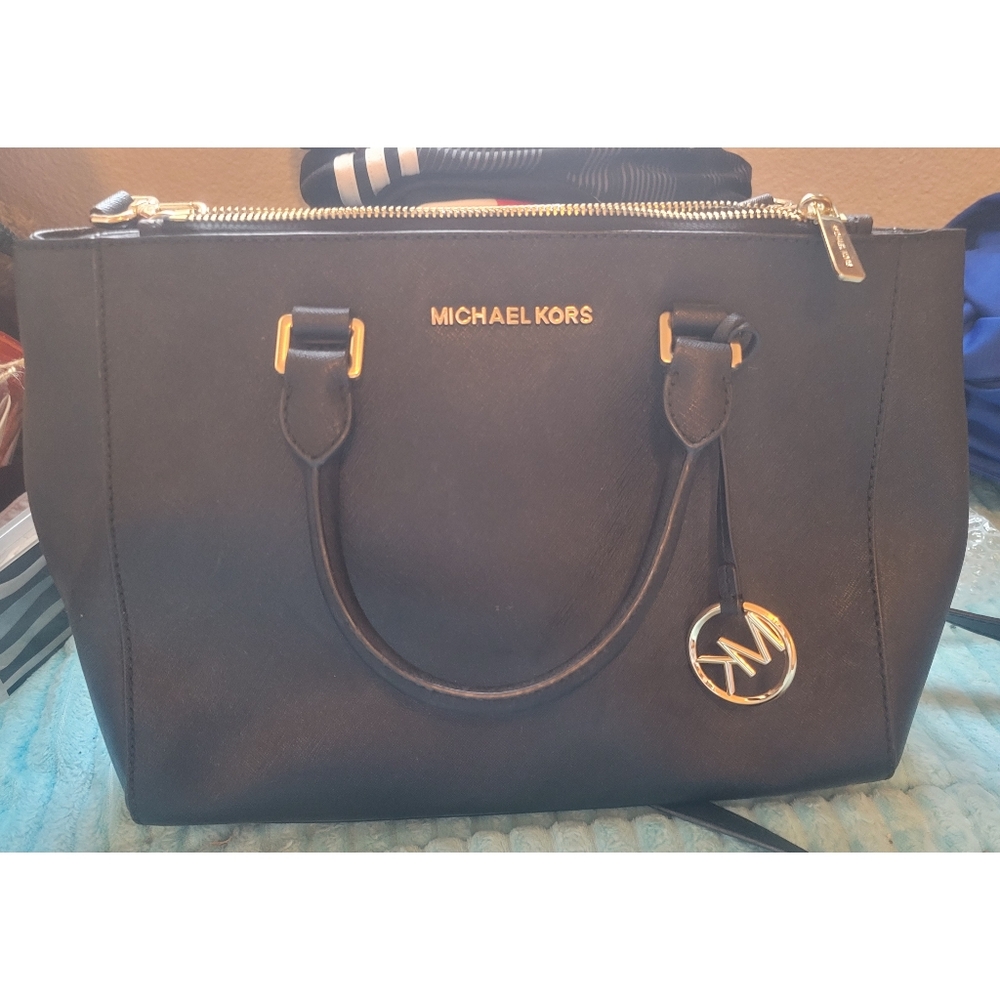 Black Michael Kors purse